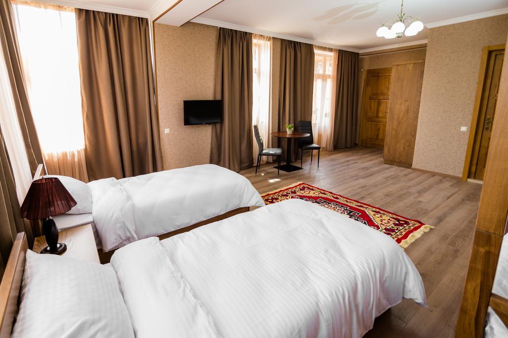 Metekhi'S Galavani Hotel Tbilisi Zimmer foto